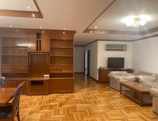 3 Bedroom Apartment in Asoke