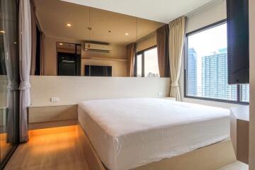 Condo for Rent at Life Asoke