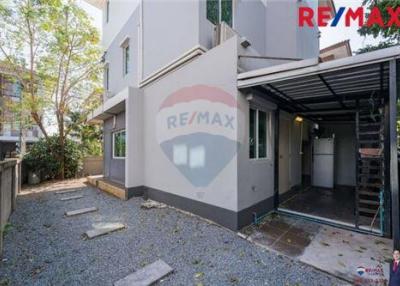 241 Sqm., 4 Beds Townhouse listed for ฿ 7,490,000.