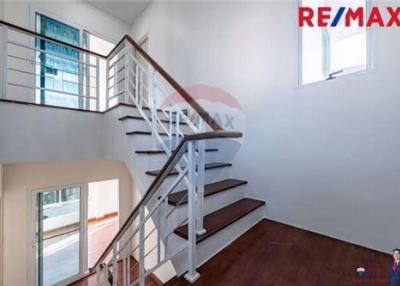 241 Sqm., 4 Beds Townhouse listed for ฿ 7,490,000.