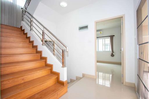 Spacious 4 BR, 4 BA Rental House in Sivalai Village 4, San Kamphaeng