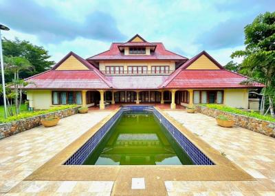 Serene Pool Villa with huge landplot