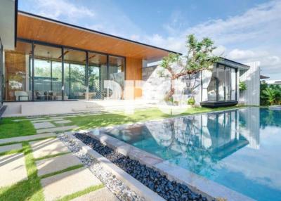 MODERN & LUXURY VILLAS IN CHERNGTALAY