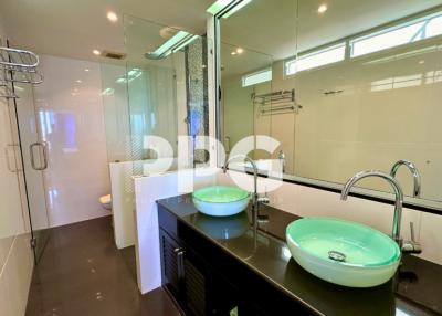 AMAZING SEAVIEW TOWNHOME IN PATONG BEACH