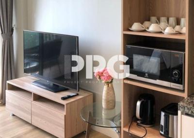 NEAR BOAT AVENUE CHERNG TALAY ONE-BEDROOM APARTMENT