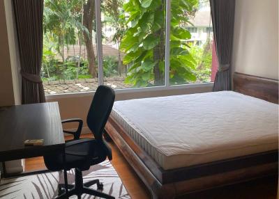 2-BR Condo at Baan Siri Ruedee Condominium near BTS Phloen Chit