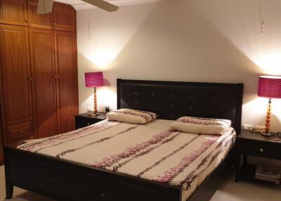 2 bedroom condo Pattaya