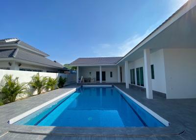 4 Bedroom Pool Villa Soi 102 For Sale