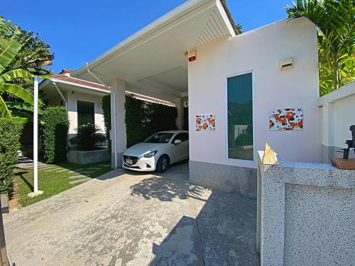 Modern 3 Bed 2 Bath Private Pool Villa For Sale in Woodlands Residence