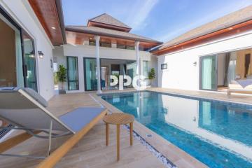 LUXURY POOL VILLAS IN CHALONG