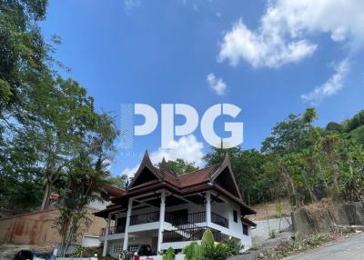 PARTIAL SEA VIEW HOUSE WITH BIG LAND PLOT IN PATONG