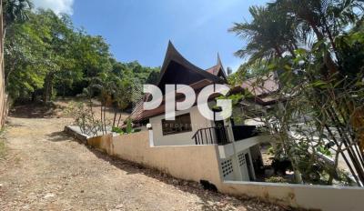 PARTIAL SEA VIEW HOUSE WITH BIG LAND PLOT IN PATONG