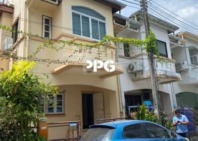 TWO-STOREY TOWNHOUSE IN PATONG