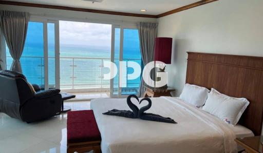 3 BEDROOMS SEA VIEW APARTMENT AT PATONG TOWER