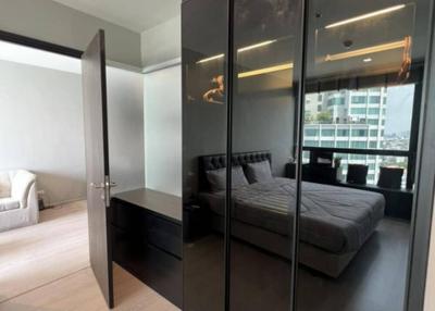 1-BR Condo at Rhythm Sukhumvit 44/1 near BTS Phra Khanong