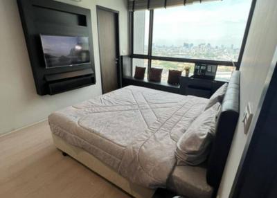 1-BR Condo at Rhythm Sukhumvit 44/1 near BTS Phra Khanong