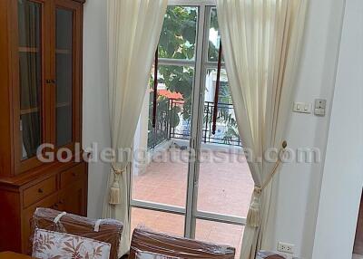 4-Bedrooms Townhouse in Compound - Sukhumvit 55 (Thong Lo)