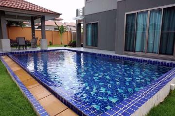 4 Bedrooms House in Grand Regent Pattaya East Pattaya H009260