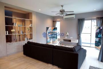 4 Bedrooms House in Grand Regent Pattaya East Pattaya H009260