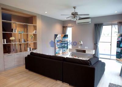 4 Bedrooms House in Grand Regent Pattaya East Pattaya H009260