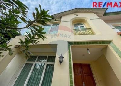 263 Sqm., 3 Beds Townhouse listed for ฿ 19,500,000.