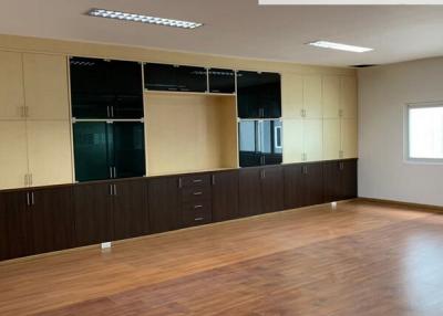 For Rent Bangkok Office Serithai Bueng Kum