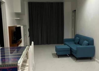 2-BR Condo at Ivy Sathorn 10 near BTS Saint Louis