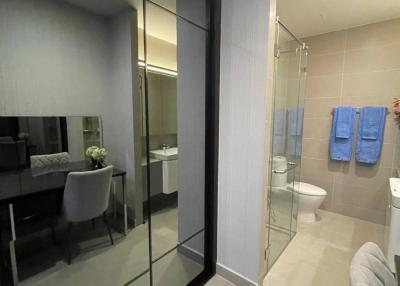 1-BR Condo at Noble Ploenchit near BTS Phloen Chit