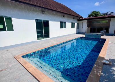 3 Bedrooms Villa 344 sqm. With Private Pool For Sale In Choeng Thale,Phuket