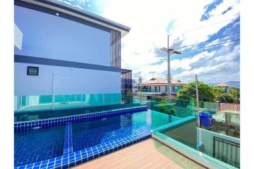 Partially Chaweng Lake View Pool Villa, Koh Samui