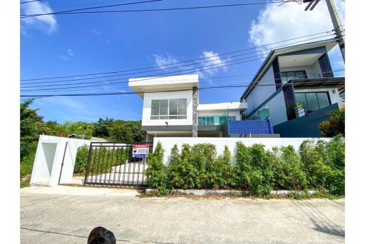 Partially Chaweng Lake View Pool Villa, Koh Samui