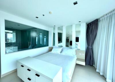 Gorgeous 1 bedroom condo in Pratumnak Hill