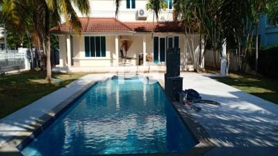 PRIVATE POOL VILLA IN CHALONG