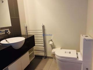 2 Bedrooms Condo in The Zire Wongamat C009098