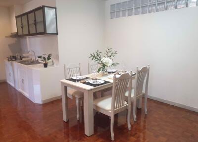 2 bed Condo in Swasdi Mansion Khlong Toei Nuea Sub District C020743