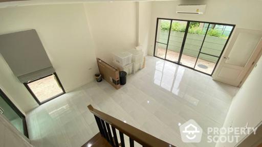 3-BR Townhouse at Lumpini Town Residence Bangna-Srinakarin in Bang Na Nuea