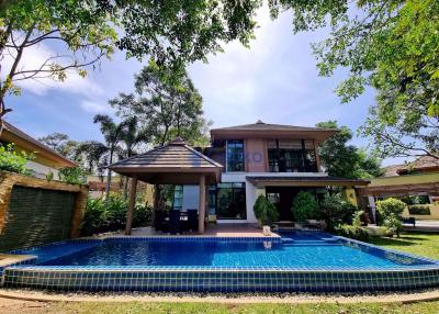 3 Bedrooms House in Horseshoe Point, The Village East Pattaya H010323