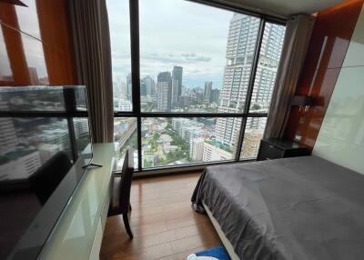 2 bed Condo in The Address Sukhumvit 28 Khlongtan Sub District C020745