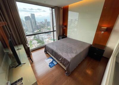 2 bed Condo in The Address Sukhumvit 28 Khlongtan Sub District C020745