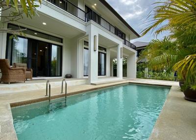 Pool villa 4 bed for sale in Saraphi, Chiang Mai