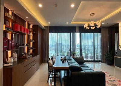 3-BR Condo at Supalai Oriental Sukhumvit 39 near MRT Phetchaburi