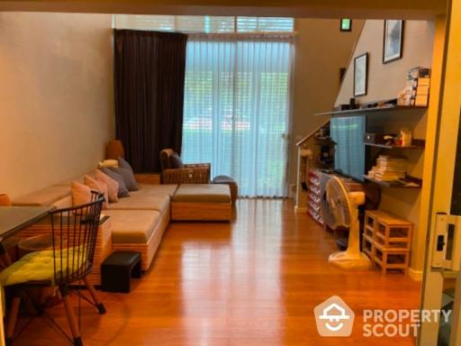 2-BR Duplex at Condolette Dwell Sukhumvit 26 near BTS Phrom Phong