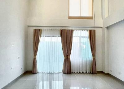 Home office for rent in Bang Khen