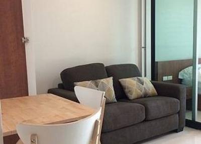 1-BR Apt. near BTS Asok (ID 20041)