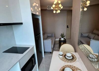 Copacabana Beach condo for Sale