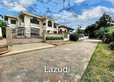 4 Bed 6 Bath 1,372 SQ.M Meuangthong Garden 2