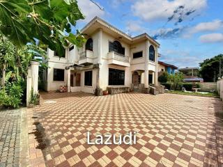 4 Bed 6 Bath 1,372 SQ.M Meuangthong Garden 2