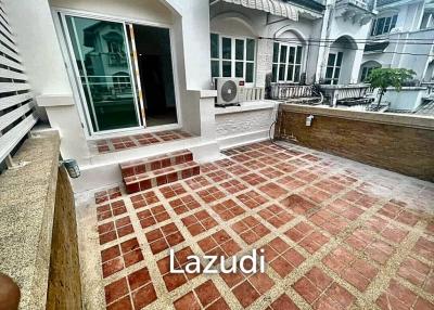Home office for Sale/ Rent in Laksi