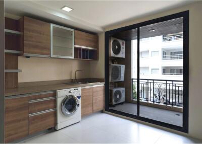 Prime Sukhumvit 31 - 2BR Pet-Friendly Condominium