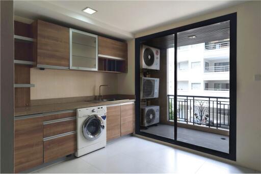 Prime Sukhumvit 31 - 2BR Pet-Friendly Condominium